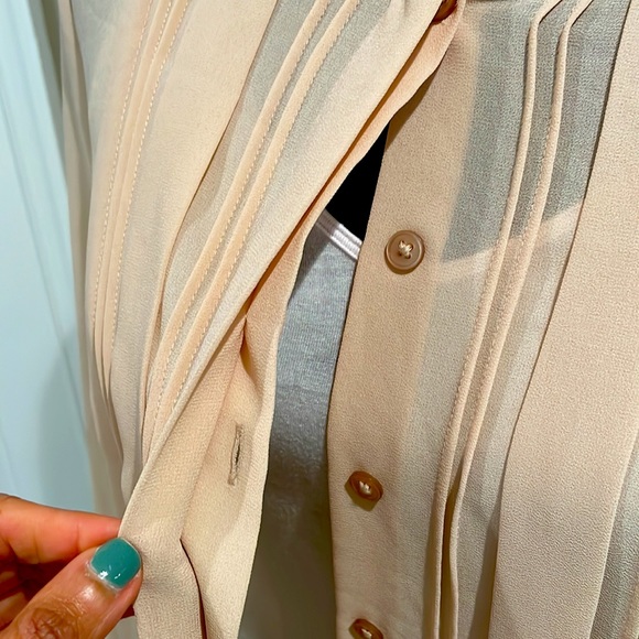 NWT LOFT pleated blouse - XS - Picture 4 of 5